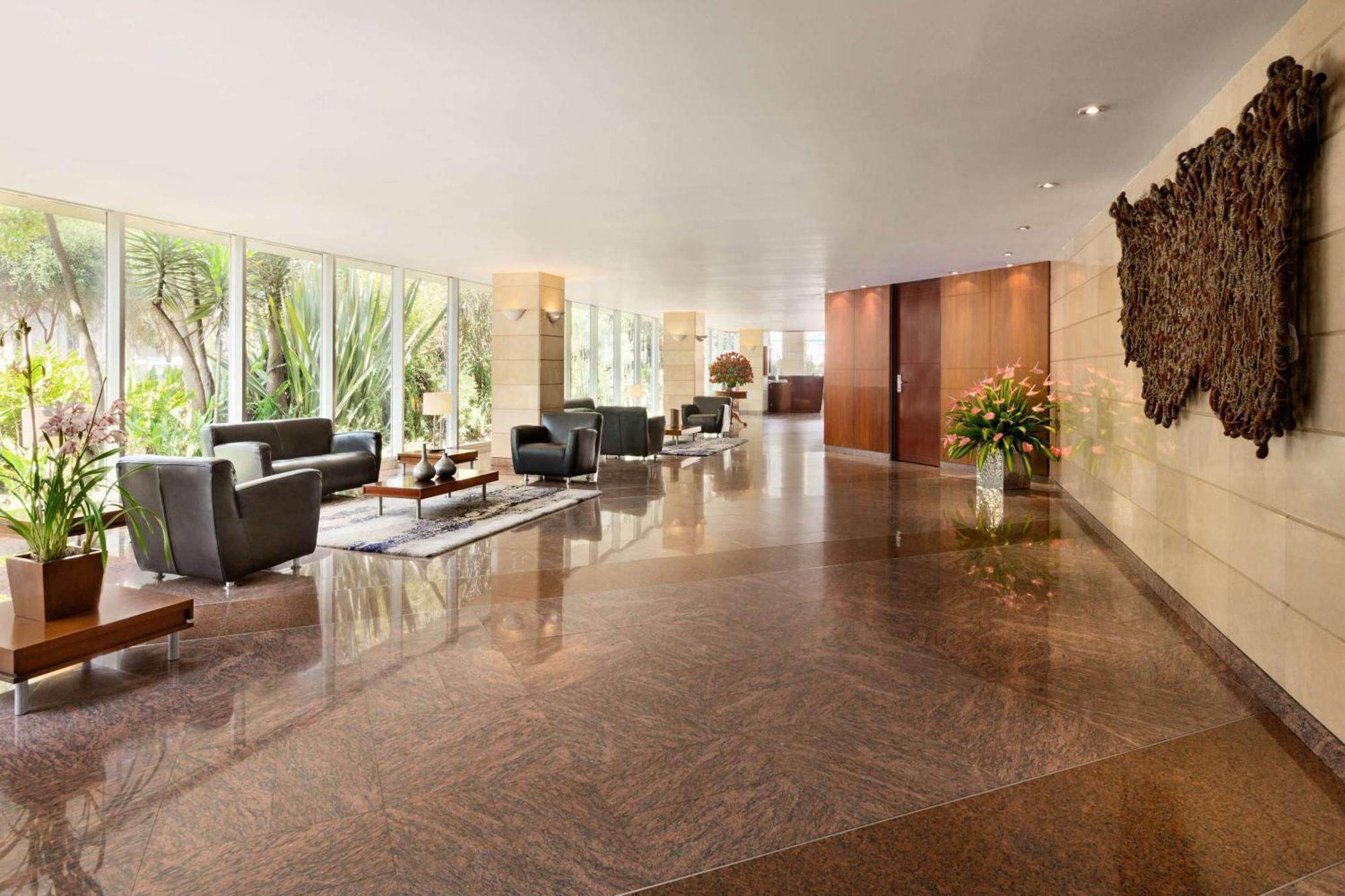 Hilton Colon Quito Hotel Exteriör bild