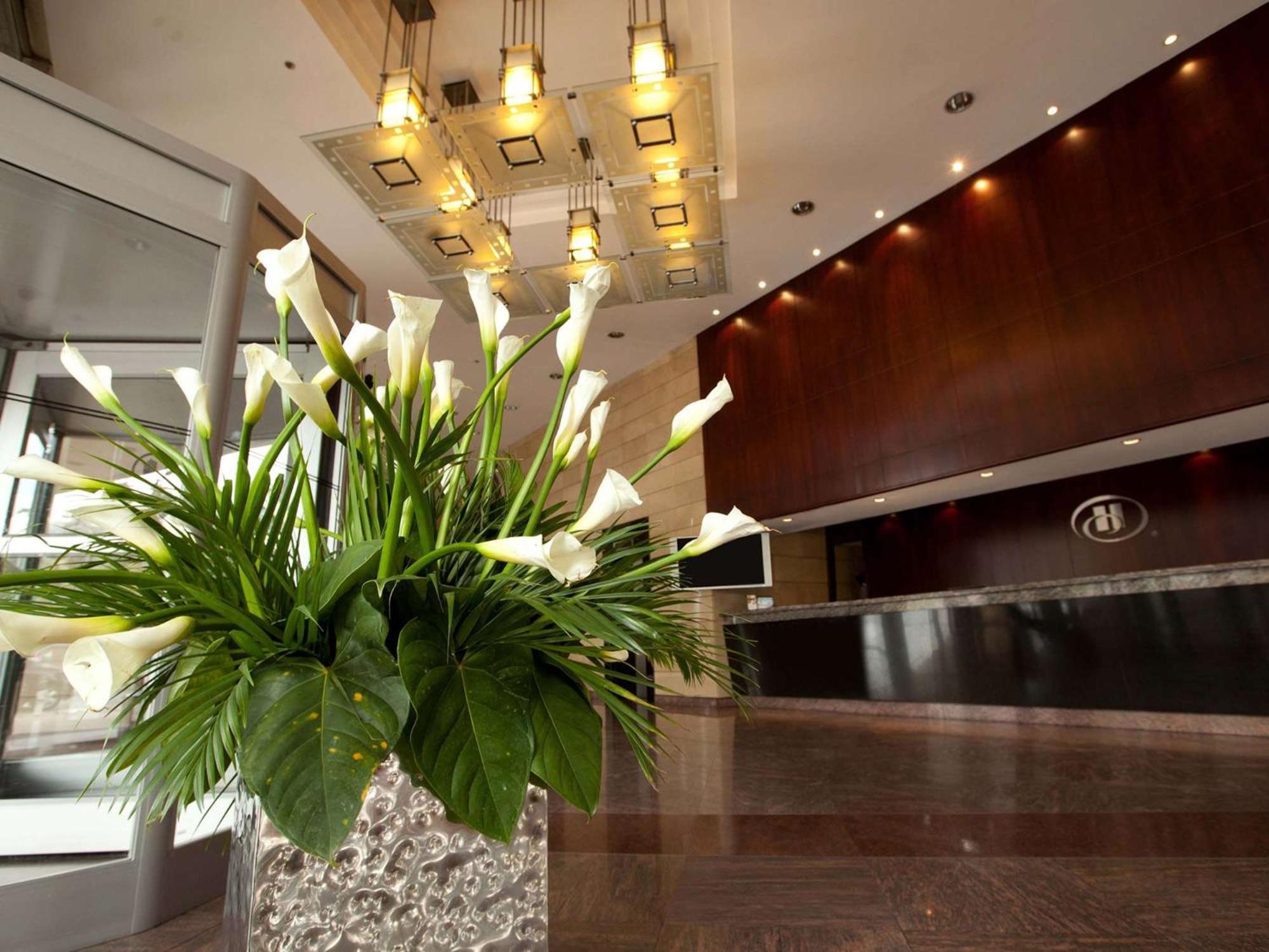 Hilton Colon Quito Hotel Exteriör bild